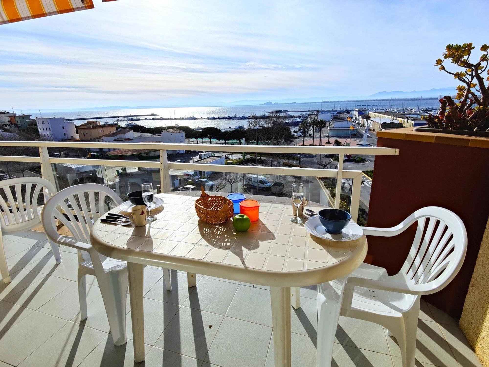 2166 Rocmar 1 4-C, Excelente Situacion Frente Al Puerto Pesquero Y Con Vista A La Bahia. Gran Terraza. Gran Parking Publico Delante. - Es-258-30 Lejlighed Roses Eksteriør billede